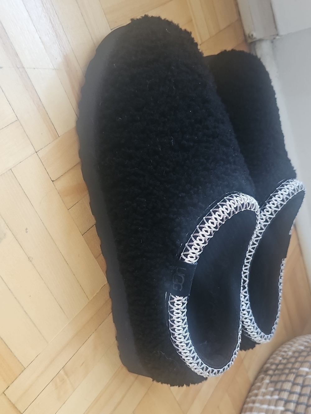 UGG Black UGGplush Tasman Maxi Curly